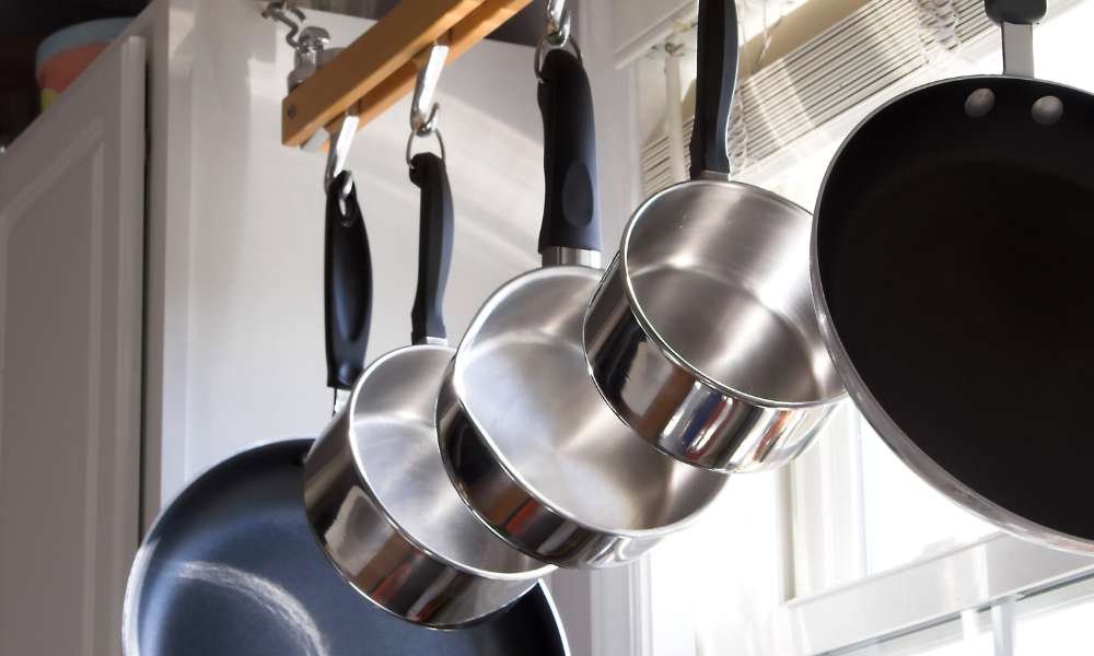 How to hang pots and pans on wall